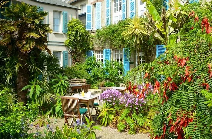 Logis Les Fuchsias 3* Saint-Vaast-la-Hougue