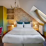 Logis Les Fuchsias Hotel
