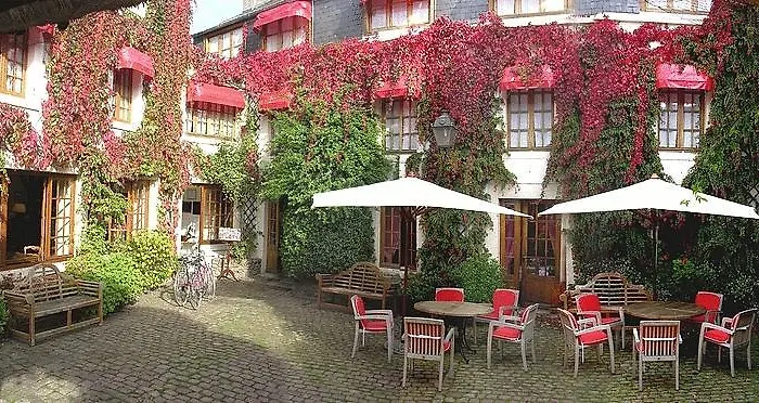 Hotel Logis Les Fuchsias 3*