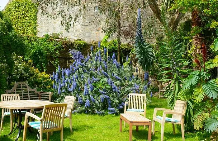 Logis Les Fuchsias 3*