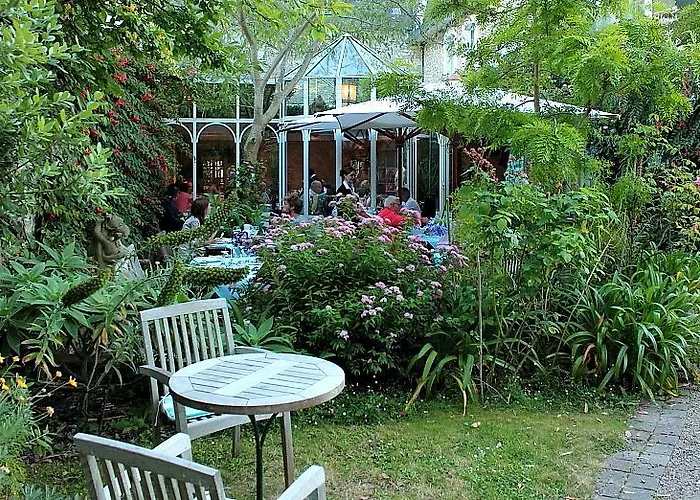 Logis Les Fuchsias Saint-Vaast-la-Hougue